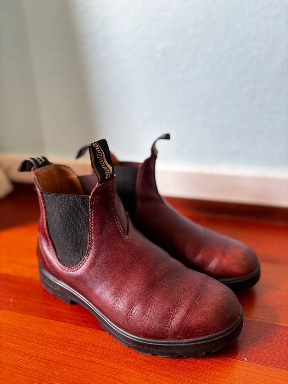 Blundstone Chelsea Boots - Burgundy Leather
